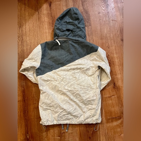 Ride Snowboard Cell Series 10 Brisbane Jacket Ladies’ Size Med EUC - Picture 7 of 7